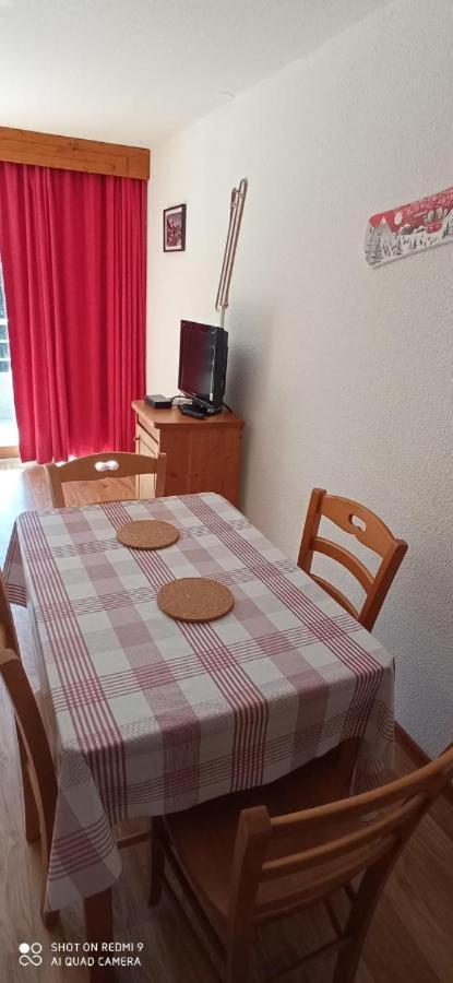Studio Chamrousse 1700 Pour 4 Personnes - Au Calme - Avec Wifi Extérieur photo